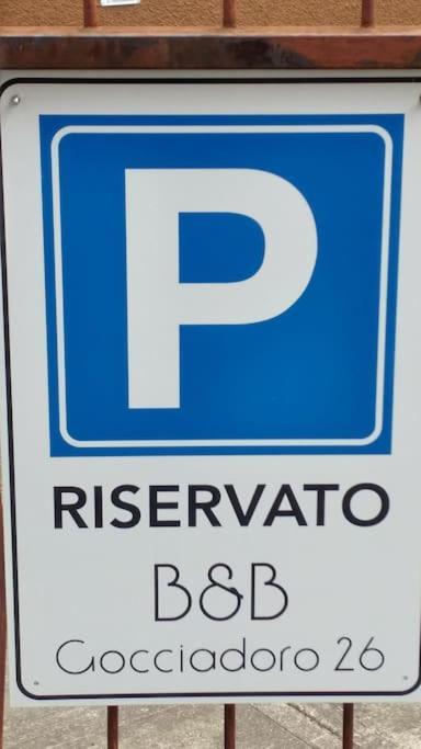 B&B Gocciadoro 26 Nuovo, Climatizzato, Zona Ospedale, Posto Auto Trient Exterior foto